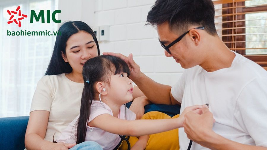 bảo hiểm sức khoẻ cho bé